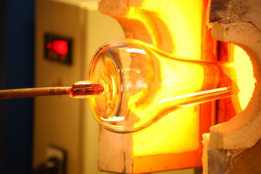 Glass Blowing Local Food & Drink Saturdays | AO Glass