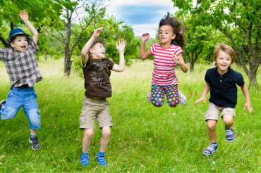 *Kids!* Music and Movement with Miss Emma | Shelburne Orchards