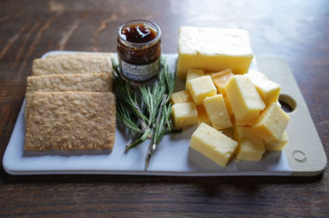 Sample Billings Farm Cheddars & Celebrate Vermont Cheese Makers during Vermont Cheese Week