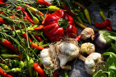 A Mosaic of Flavor livestream: Bhutanese Ema Datshi (Chili and Cheese Stew) | City Market